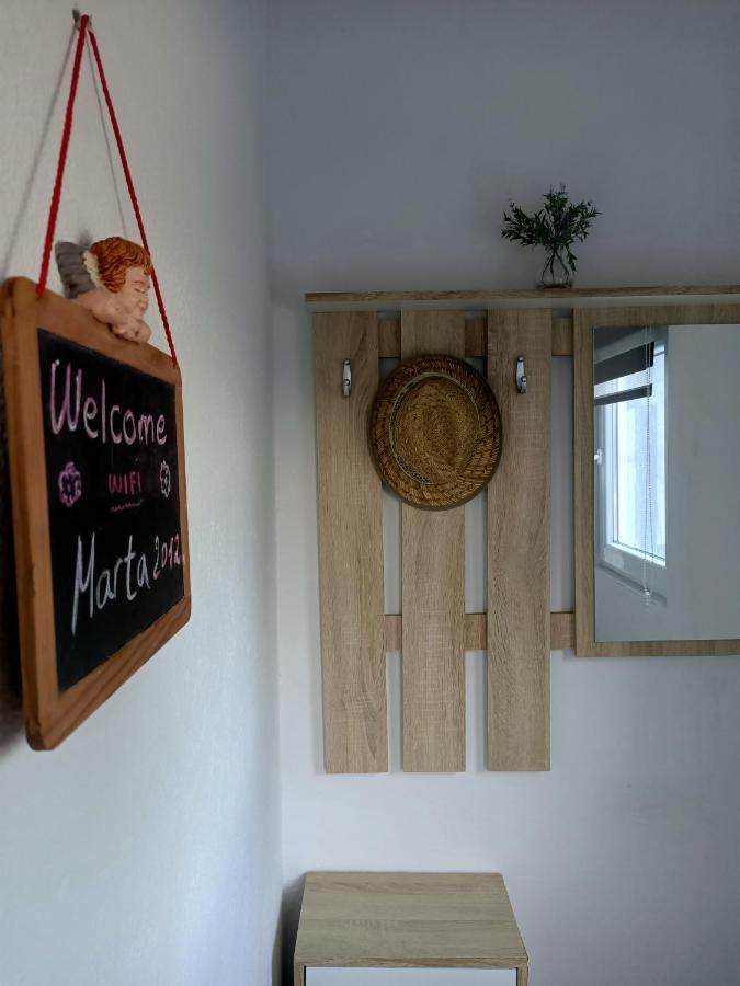 Chez Marthe, Organic Farm Stay Knin Dış mekan fotoğraf