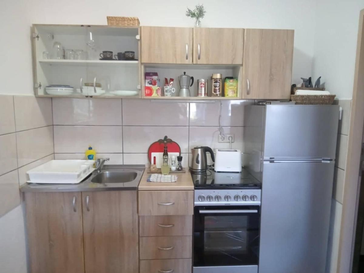 Chez Marthe, Organic Farm Stay Knin Dış mekan fotoğraf